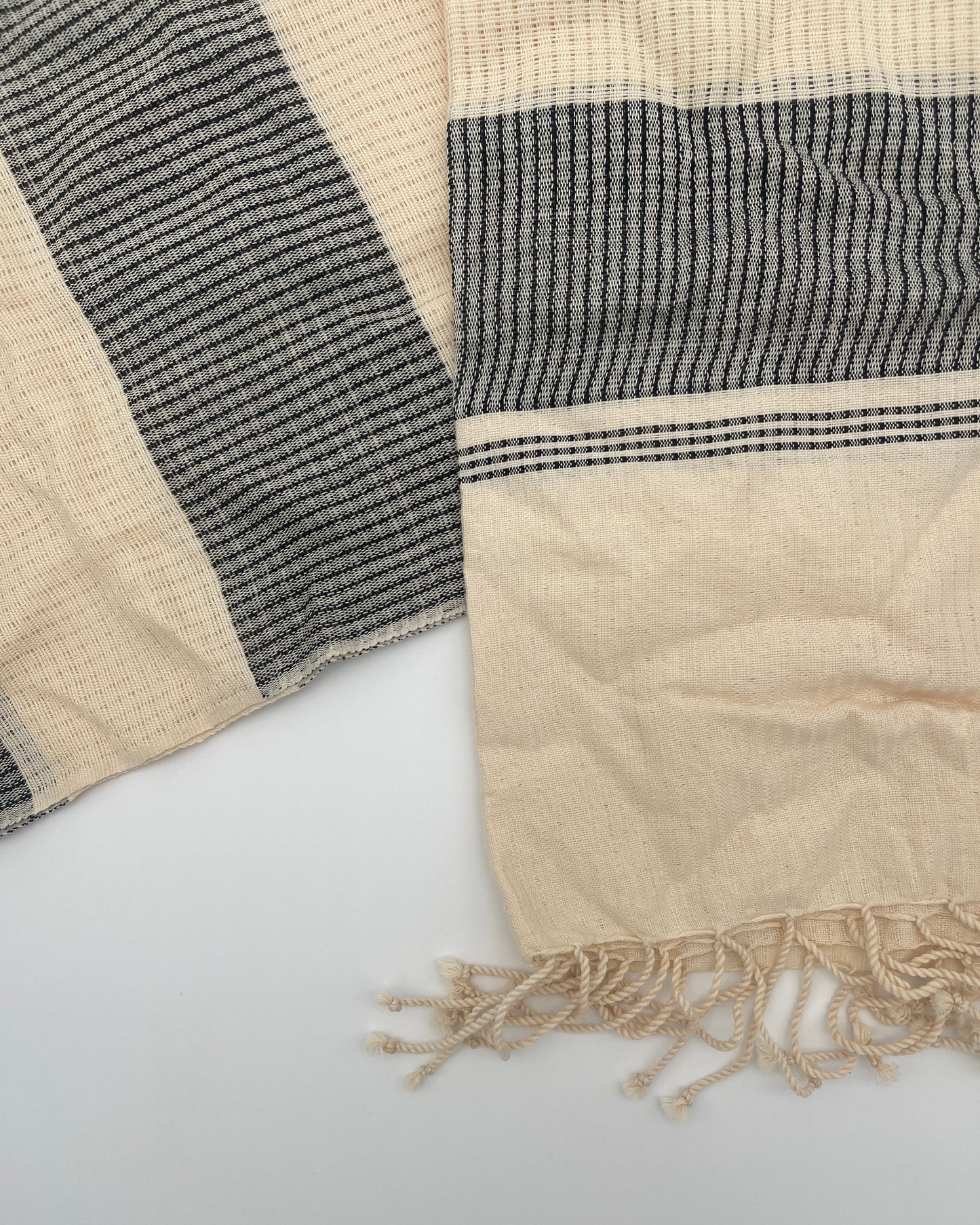 Thick black and white Stripped scarf