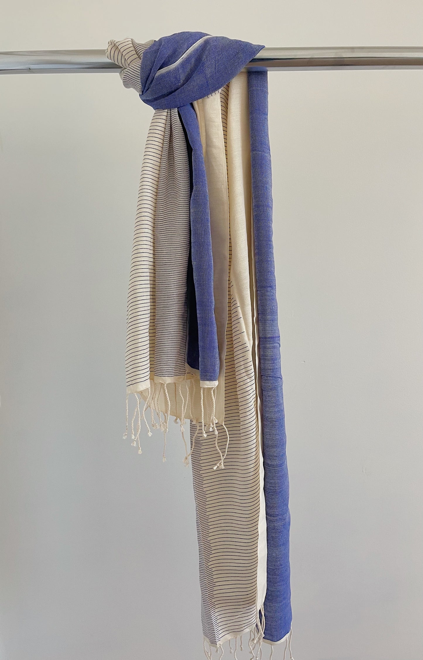 Gradient Striped Scarf - Royal blue and White